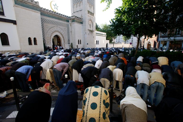 Islamists Commandeer Official French Forum Created to Fight Islamism